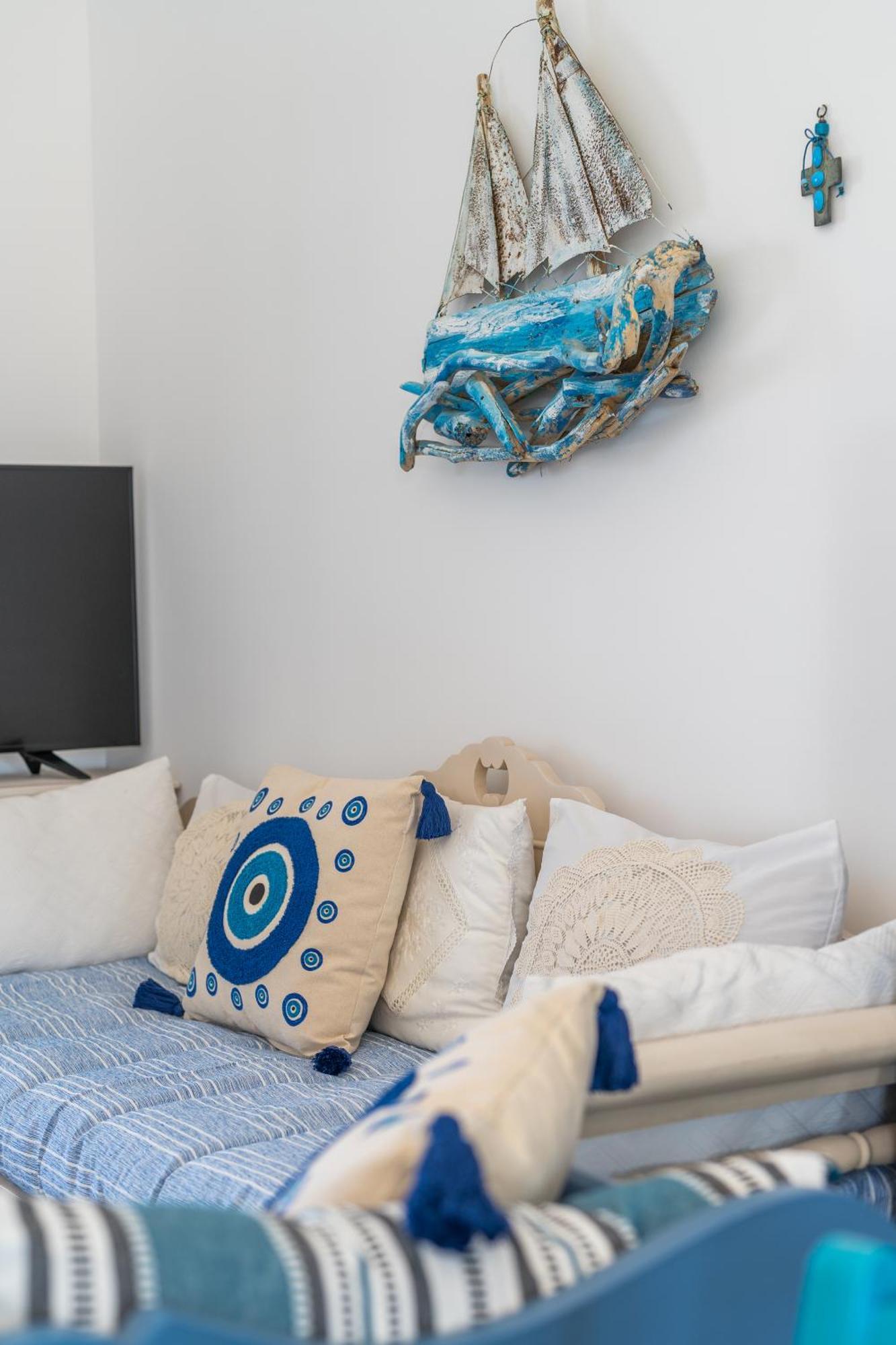 Apartment Blue Eyes Monolithos (Santorini)