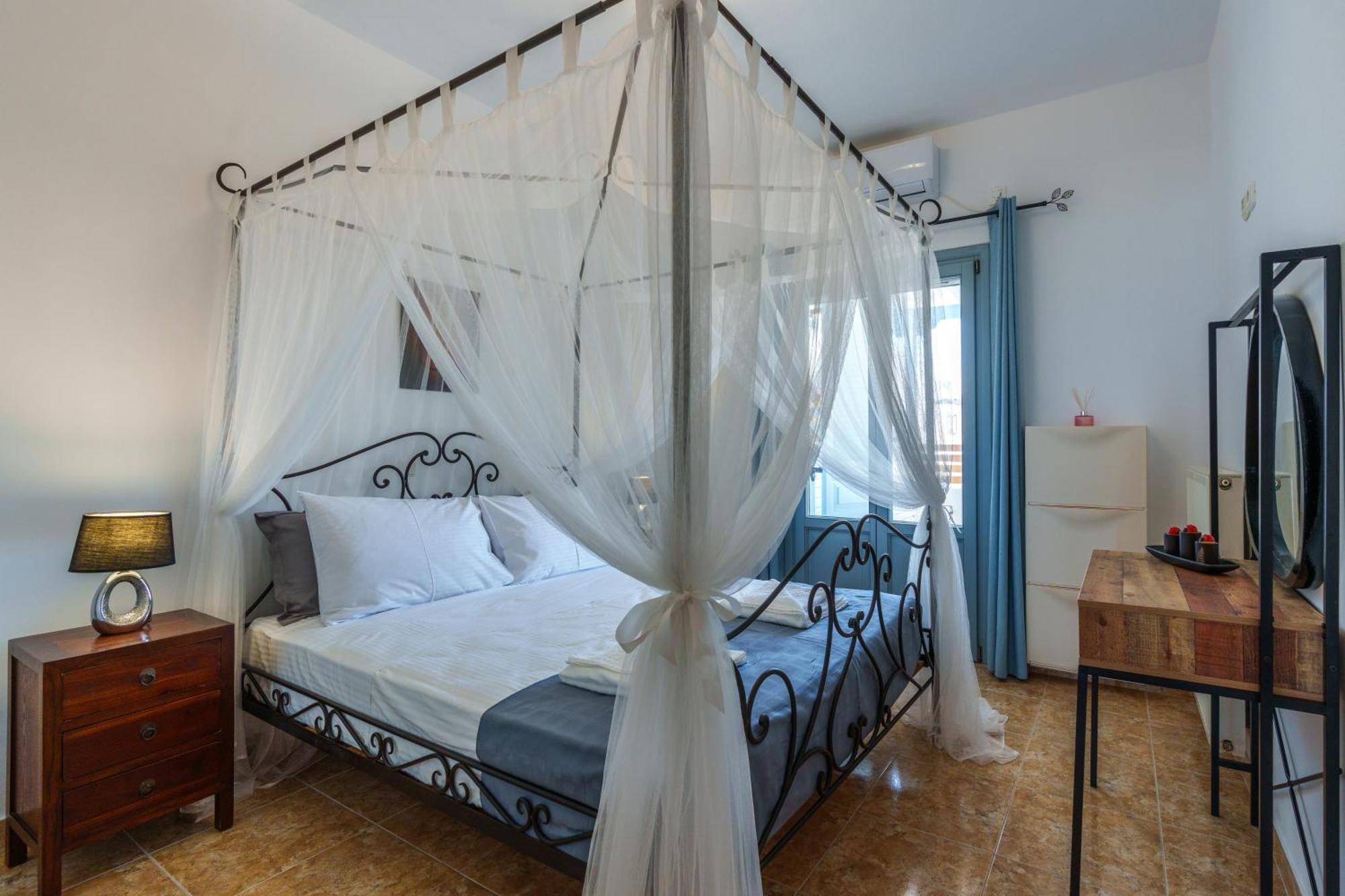 Blue Eyes Apartment *